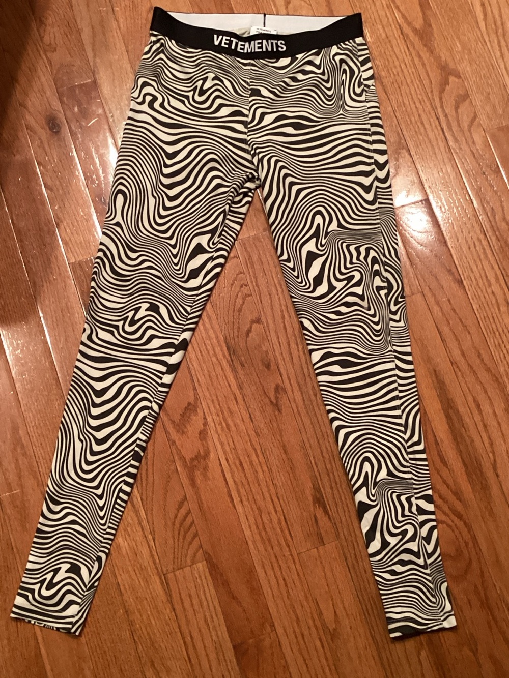 Vetements Black & White Optical Wave Leggings